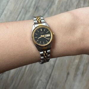 Pulsar Two Tone Watch Vintage Mixed Gold Silver Chain Link Black Round Small